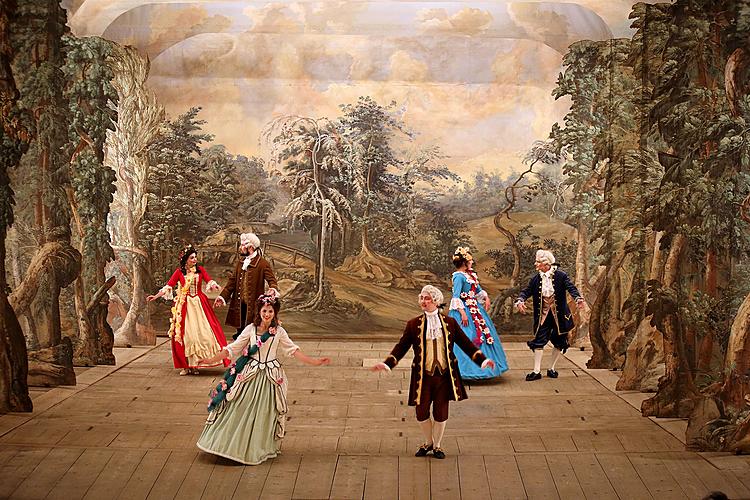 Baroque Night on the Český Krumlov Castle ® and baroque pantomime with music of Antonio Vivaldi's, 28.6 and 29.6.2013, Chamber Music Festival Český Krumlov