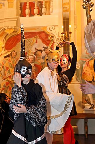 Barocke Nacht auf dem Schloss Český Krumlov ® und Barock Pantomime mit Musik von Antonio Vivaldis, 28.6 und 29.6.2013, Kammermusikfestival Český Krumlov