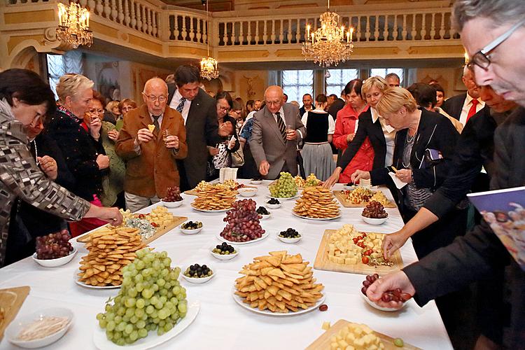 Barocke Nacht auf dem Schloss Český Krumlov ® und Barock Pantomime mit Musik von Antonio Vivaldis, 28.6 und 29.6.2013, Kammermusikfestival Český Krumlov