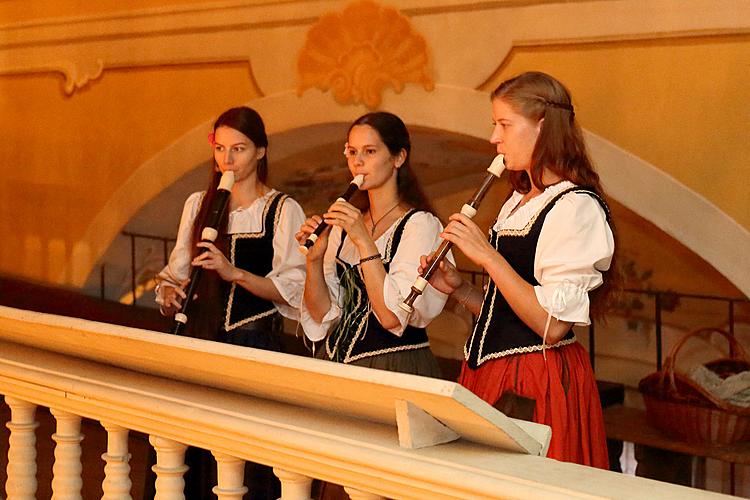 Barocke Nacht auf dem Schloss Český Krumlov ® und Barock Pantomime mit Musik von Antonio Vivaldis, 28.6 und 29.6.2013, Kammermusikfestival Český Krumlov