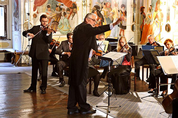 Smyčcový orchestr Český Krumlov a Jan Fišer, 3.7.2013, Festival komorní hudby Český Krumlov