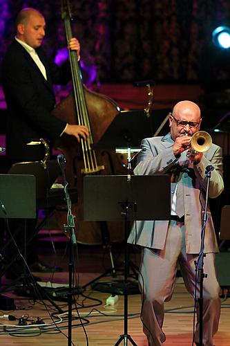 Noc jazzových trumpetistů: Rozhlasový Big Band Gustava Broma a sólisté, Mezinárodní hudební festival Český Krumlov, 3.8.2013