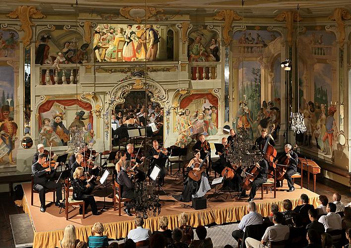 Miriam Rodriguez Brüllová (kytara), Albert Wonjae Pae (flétna) & Virtuosi Pragenses, Mezinárodní hudební festival Český Krumlov, 8.8.2013