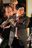 Miriam Rodriguez Brüllová (guitar), Albert Wonjae Pae (flute) & Virtuosi Pragenses, International Music Festival Český Krumlov, 8.8.2013, source: Auviex s.r.o., photo by: Libor Sváček