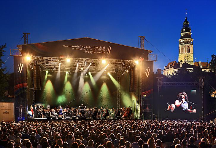 Broadway Rocks - populäre Melodien aus Musicals und Rockopern, Internationales Musikfestival Český Krumlov, 10.8.2013