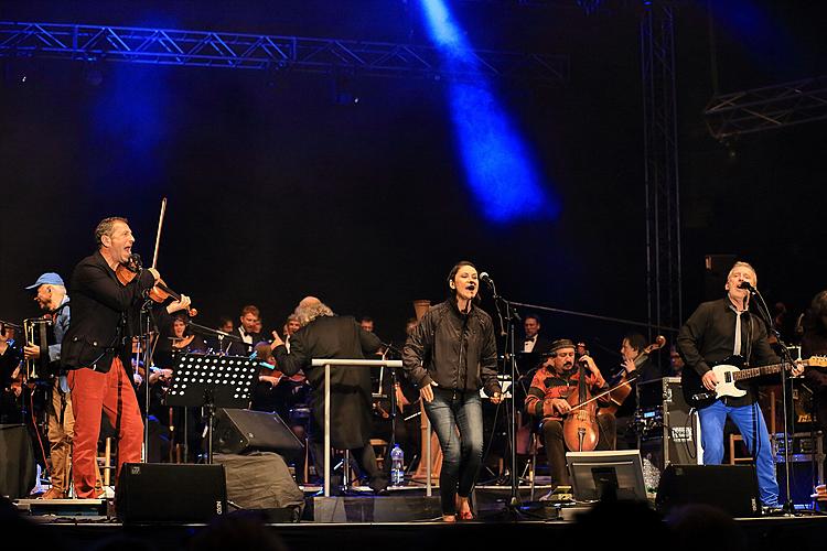 Čechomor a hosté - gratulační koncert k 25.výročí vzniku kapely, Mezinárodní hudební festival Český Krumlov, 16.8.2013