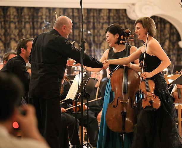 Albena Danailova - Violine, Meehae Ryo - Violoncello und Rundfunk-Sinfonieorchester Prag, Internationales Musikfestival Český Krumlov, 17.8.2013