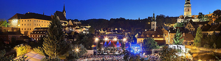 Äechomor a hostÃ© - gratulaÄnÃ­ koncert k 25.vÃ½roÄÃ­ vzniku kapely, MezinÃ¡rodnÃ­ hudebnÃ­ festival ÄeskÃ½ Krumlov, 16.8.2013