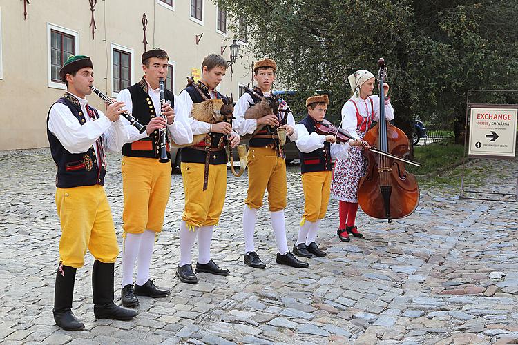 St.-Wenzels-Fest und Internationales Folklorefestival 2013 in Český Krumlov, Freitag 27. September 2013