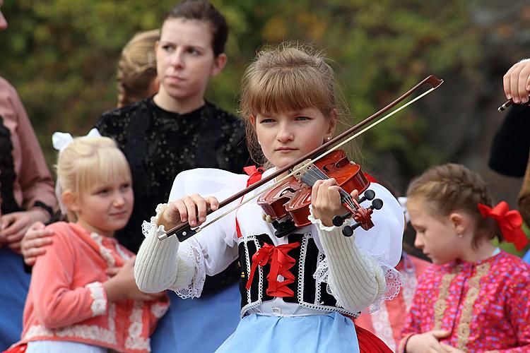 Svatováclavské slavnosti a Mezinárodní folklórní festival 2013 v Českém Krumlově, pátek 27. září 2013