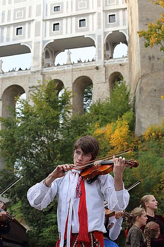 Svatováclavské slavnosti a Mezinárodní folklórní festival 2013 v Českém Krumlově, pátek 27. září 2013