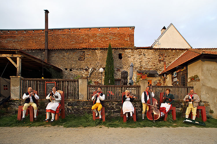 St.-Wenzels-Fest und Internationales Folklorefestival 2013 in Český Krumlov, Freitag 27. September 2013