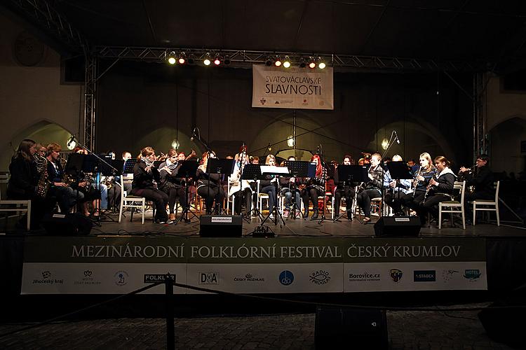 Svatováclavské slavnosti a Mezinárodní folklórní festival 2013 v Českém Krumlově, pátek 27. září 2013