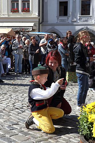 Svatováclavské slavnosti a Mezinárodní folklórní festival 2013 v Českém Krumlově, sobota 28. září 2013