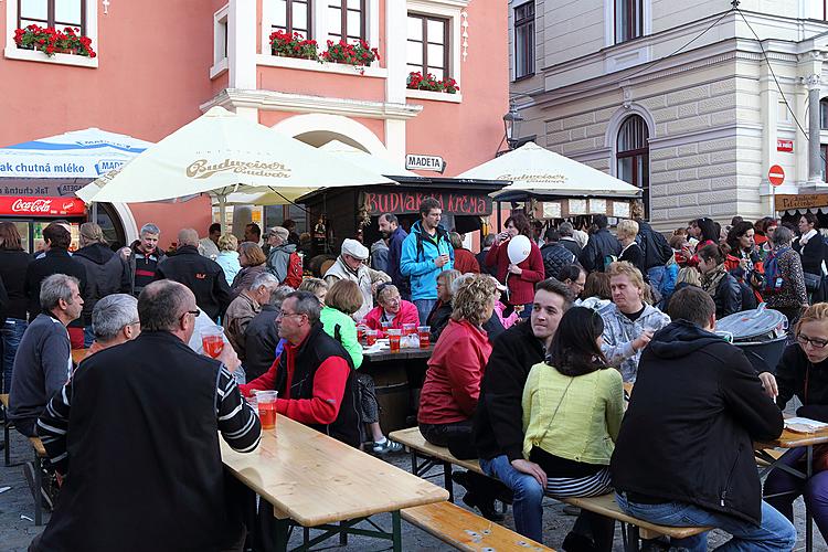 Saint Wenceslas Celebrations and International Folk Music Festival 2013 in Český Krumlov, Saturday 28th September 2013