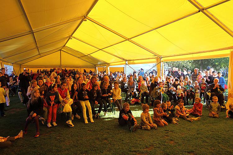 Svatováclavské slavnosti a Mezinárodní folklórní festival 2013 v Českém Krumlově, sobota 28. září 2013