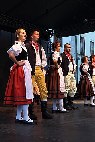 Svatováclavské slavnosti a Mezinárodní folklórní festival 2013 v Českém Krumlově, sobota 28. září 2013