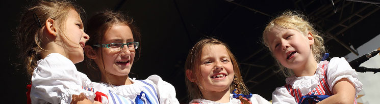 SvatovÃ¡clavskÃ© slavnosti a MezinÃ¡rodnÃ­ folklÃ³rnÃ­ festival 2013 v ÄeskÃ©m KrumlovÄ