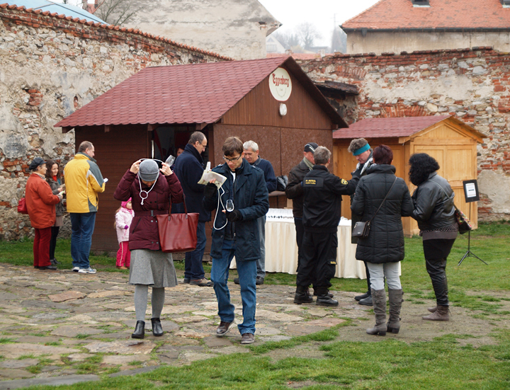 Zahradní slavnost vína, Pivovarská zahrada 16.11.2013, Festival vína Český Krumlov 2013