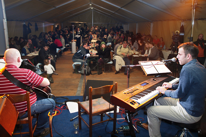 Zahradní slavnost vína, Pivovarská zahrada 16.11.2013, Festival vína Český Krumlov 2013