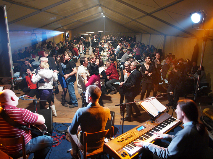 Zahradní slavnost vína, Pivovarská zahrada 16.11.2013, Festival vína Český Krumlov 2013