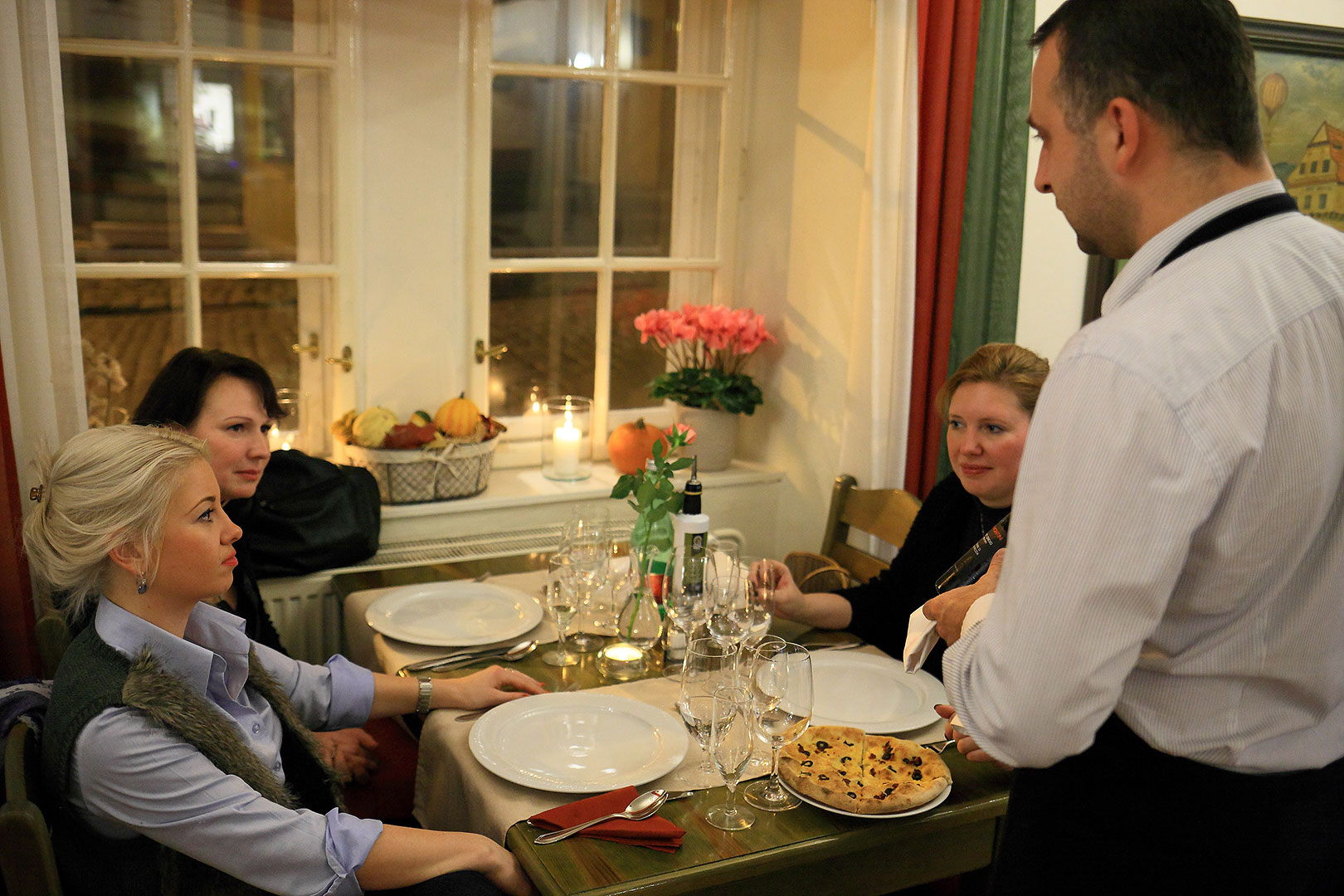 Buon Appetito / Italská vína a gastronomie, Pizzerie Latrán, 21.11.2013, Festival vína Český Krumlov 2013