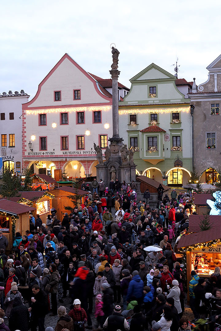 1. Adventsonntag - musikalisch- poetische Eröffnung des 1. Advents und Erleuchtung der Kerzen am Weihnachtsbaum, 1.12.2013