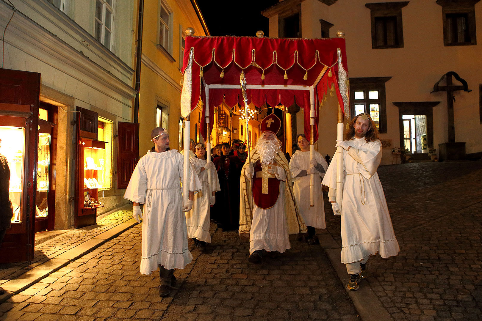 St. Nicolas Present Distribution, 5.12.2013