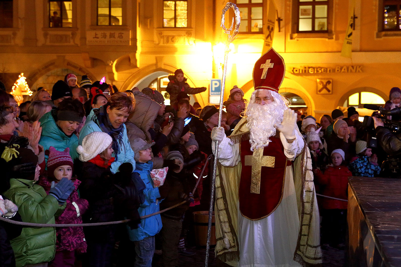 St. Nicolas Present Distribution, 5.12.2013