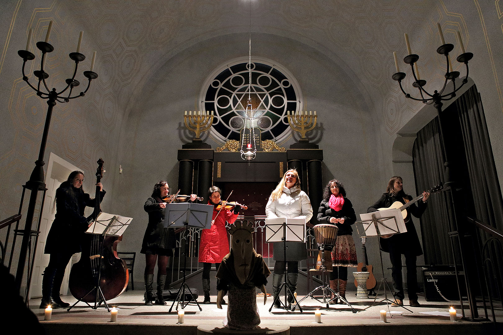 Lakomá Barka - Vorweihnachtskonzert, Synagoge Český Krumlov 8.12.2013