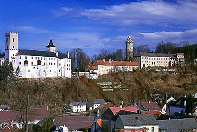 Hrad Rožmberk nad Vltavou, Horní a Dolní hrad 