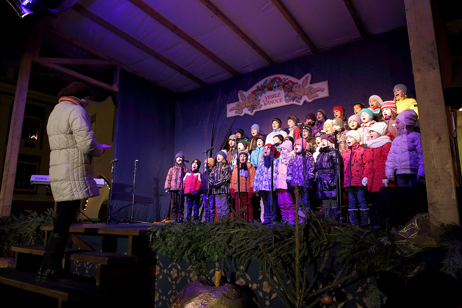 3rd Advent Sunday - Sing Along at the Christmas Tree, 15.12.2013