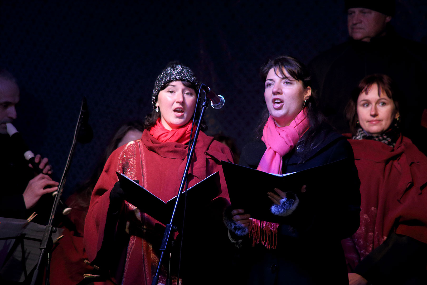 3rd Advent Sunday - Sing Along at the Christmas Tree, 15.12.2013