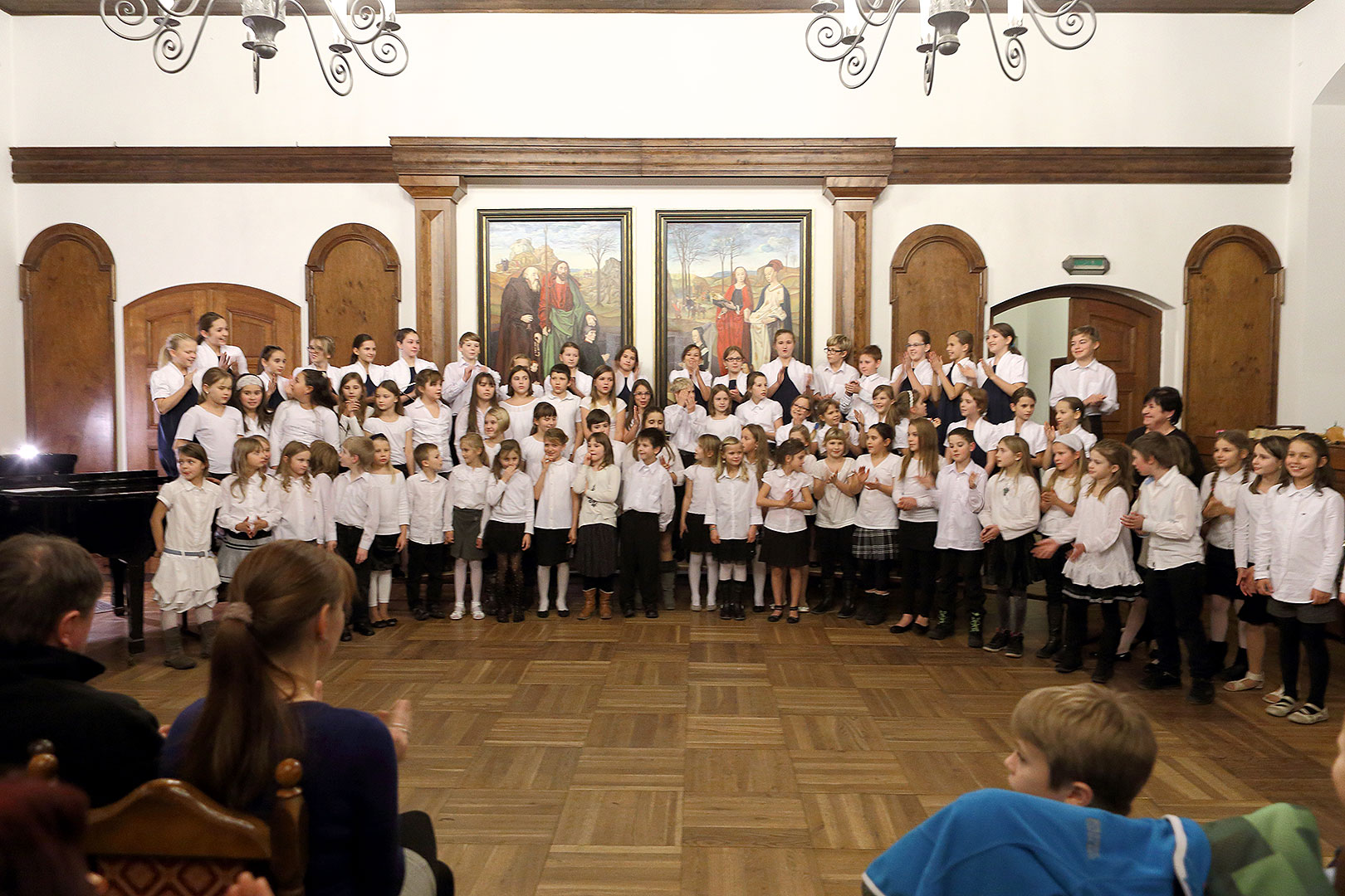 Wir bringen euch Neuigkeiten mit - Konzert der Band Brumlíci und der Gäste, Kunstschule ZUŠ Český Krumlov, 19.12.2013