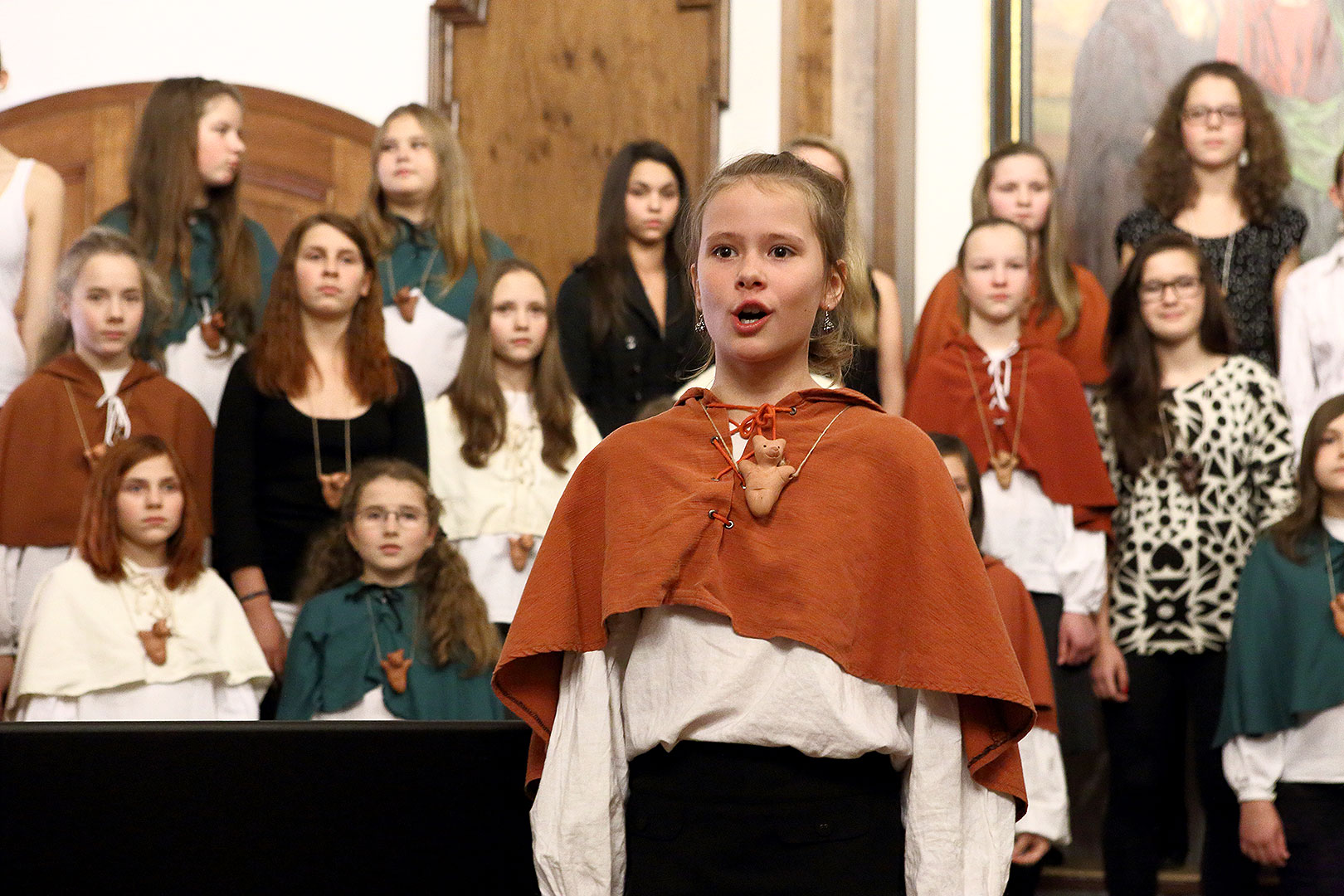 Čas radosti, veselosti - koncert Medvíďat, ZUŠ Český Krumlov, 22.12.2013