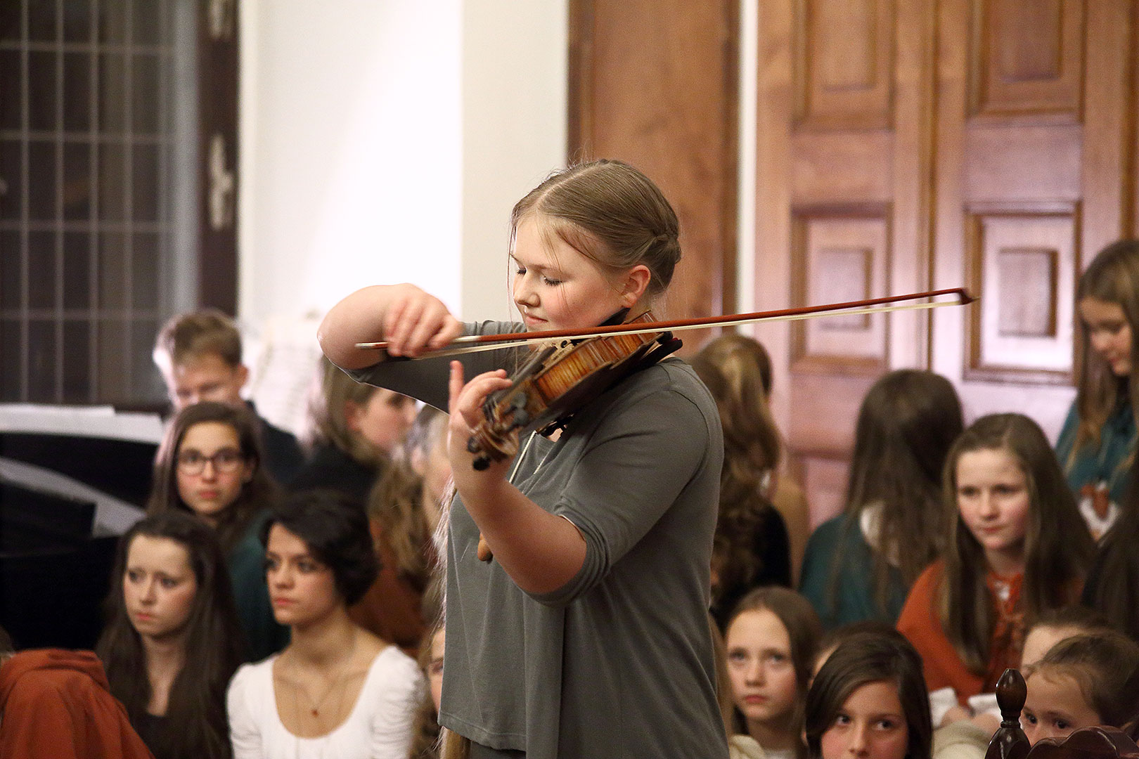 Time of Joy and Happiness - Concert by Medvíďata, Artistic Elementary School Český Krumlov, 22.12.2013