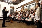 Die Zeit der Freude und Fröhlichkeit - Konzert des Ensembles Medvíďata, Kunstschule ZUŠ Český Krumlov, 22.12.2013, Foto: Lubor Mrázek