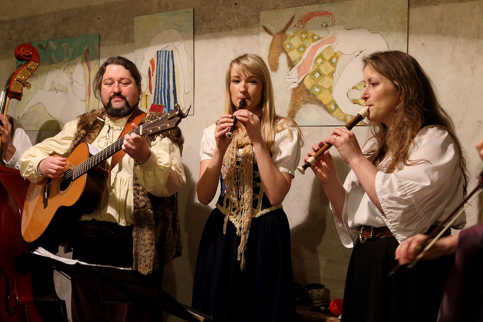 Kapka - Traditional Christmas concert of local folk band, 25.12.2013