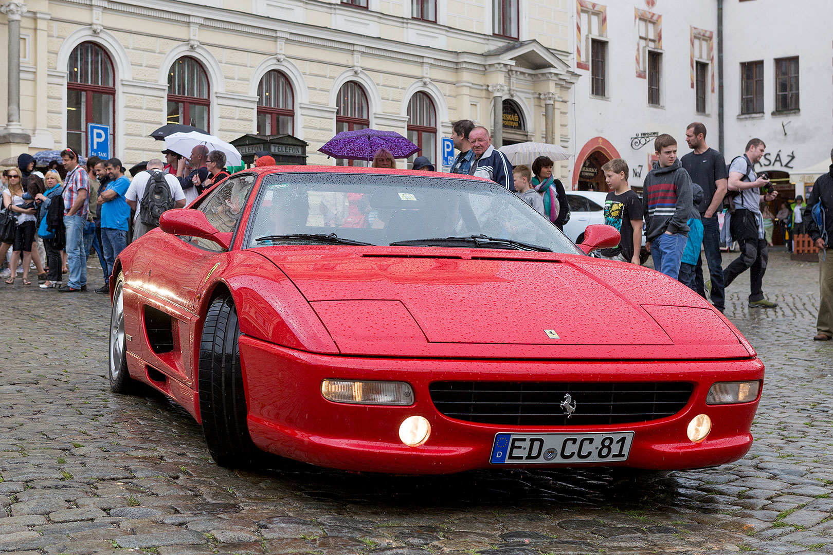 Ferrari Club Österreich, the Svornosti Square Český Krumlov 2.5.2014