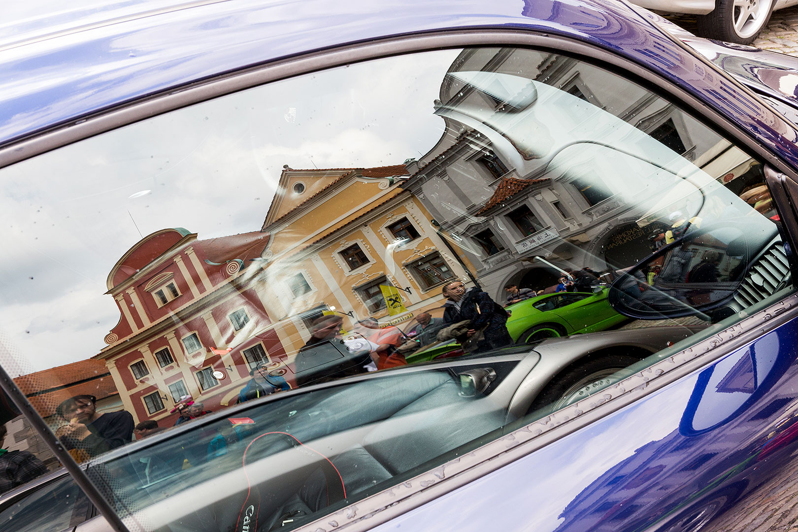 Ferrari Klub Österreich, Stadtplatz Svornosti Český Krumlov 2.5.2014