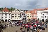 Sraz motoklubu Ferrari Club Austria a přehlídka luxusních automobilů, náměstí Svornosti Český Krumlov 2.5.2014, foto: Lubor Mrázek