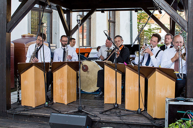 Schwarzenbergische Grenadierkapelle & the orchestra Harlemania, 1.7.2014, Kammermusikfestival Český Krumlov