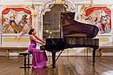 Nocturne, Olga Scheps (piano), A candle-lit concert with a glass of wine, 4.7.2014, Chamber Music Festival Český Krumlov, photo by: Lubor Mrázek