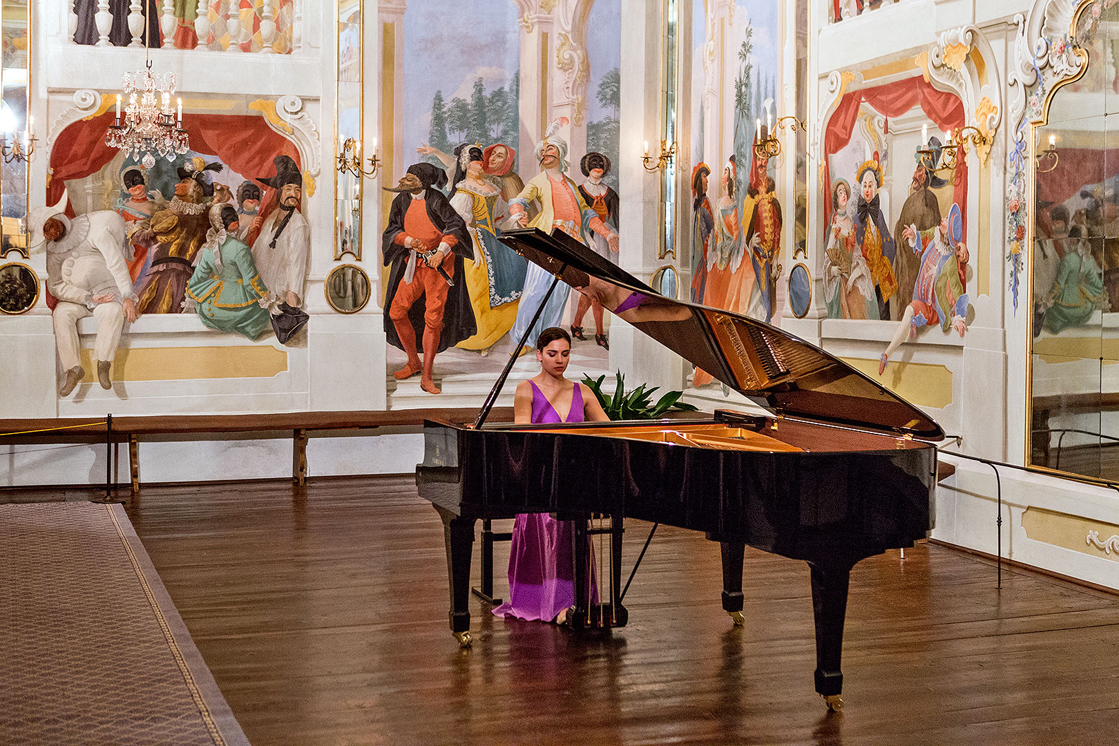 Nokturno, Olga Scheps (klavír), Koncert při svíčkách s číší vína, 4.7.2014, Festival komorní hudby Český Krumlov