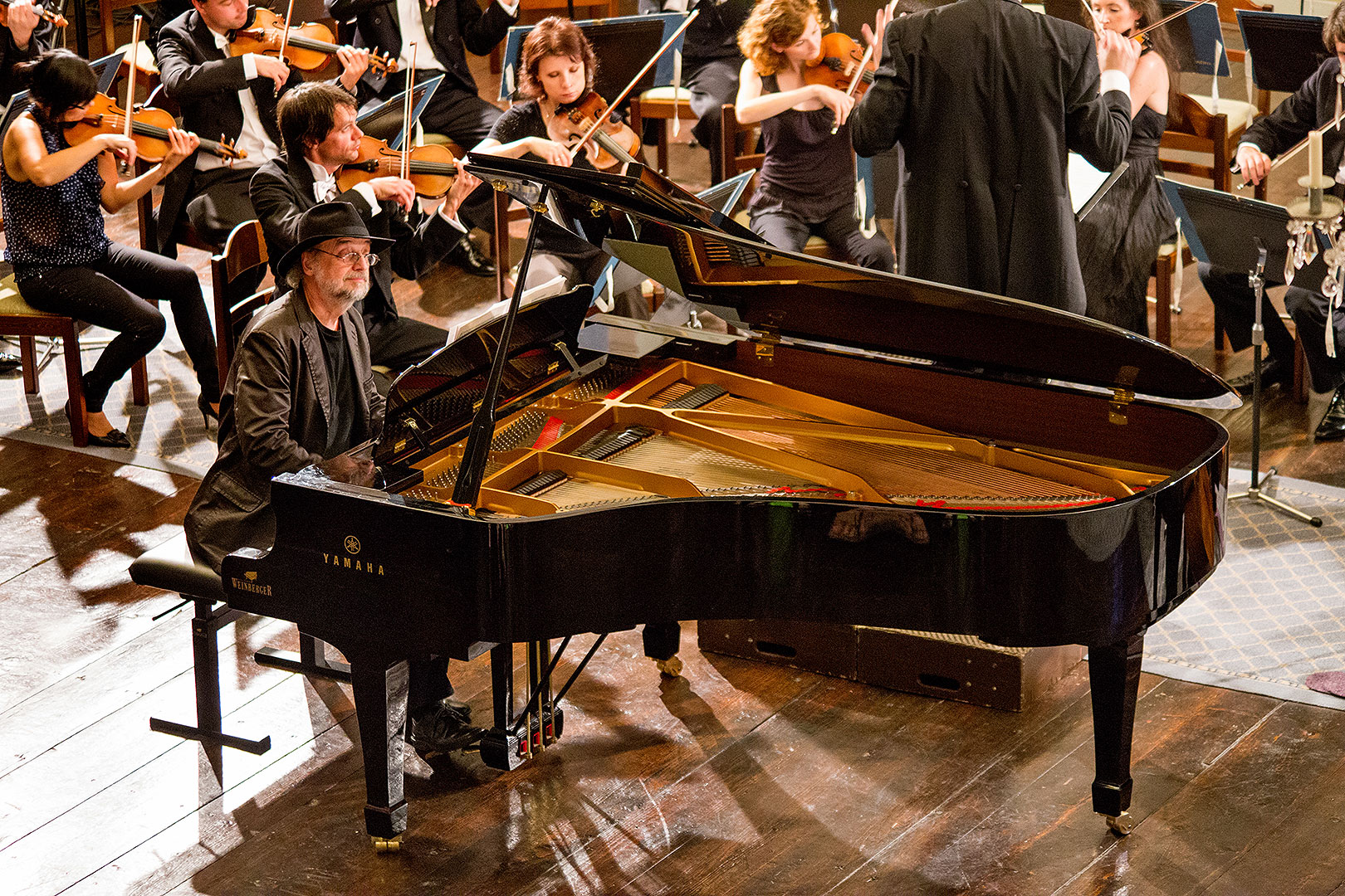 Chamber Philharmonic Orchestra of South Bohemia, Jan Simon (piano), Milan Svoboda (piano), 5.7.2014, Chamber Music Festival Český Krumlov