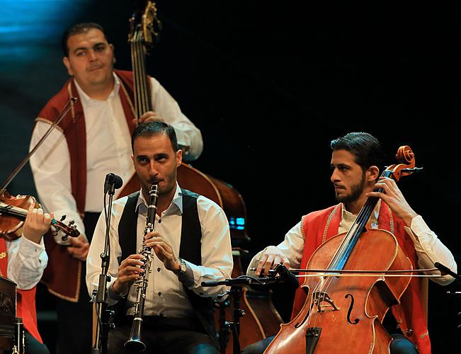 Gypsy Virtuoso Orchestra, 25.7.2014, Mezinárodní hudební festival Český Krumlov