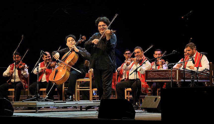 Gypsy Virtuoso Orchestra, 25.7.2014, Mezinárodní hudební festival Český Krumlov