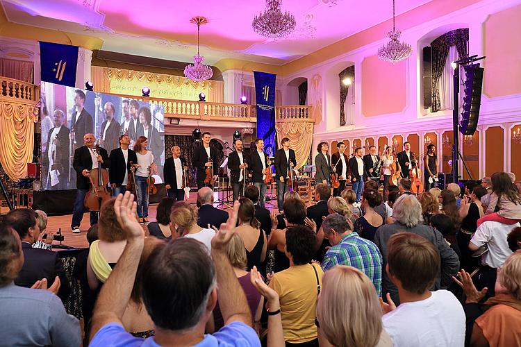 The Classical Music Maniacs - Bach goes Samba and Tango, 1.8.2014, Internationales Musikfestival Český Krumlov