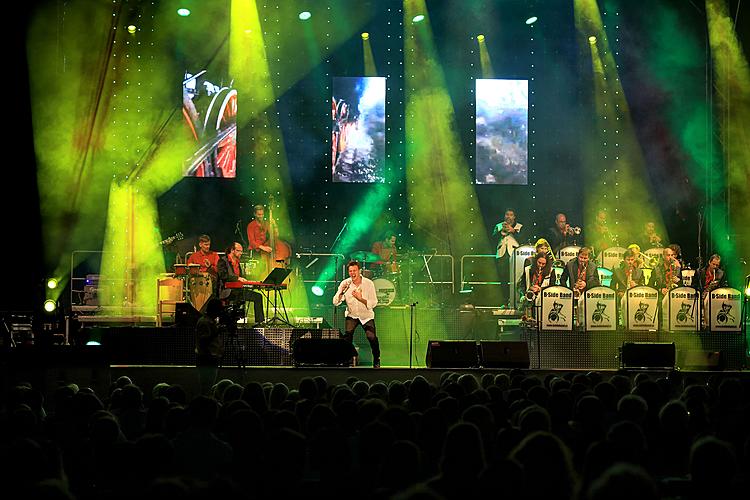 Český večer – Vojtěch Dyk a B-SIDE BAND, Rozhlasový Big Band Gustava Broma, Cimbálová muzika Jiřího Janouška, Mladá dudácká muzika Strakonice, Jižani, 2.8.2014, Mezinárodní hudební festival Český Krumlov