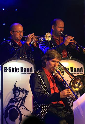 Český večer – Vojtěch Dyk a B-SIDE BAND, Rozhlasový Big Band Gustava Broma, Cimbálová muzika Jiřího Janouška, Mladá dudácká muzika Strakonice, Jižani, 2.8.2014, Mezinárodní hudební festival Český Krumlov